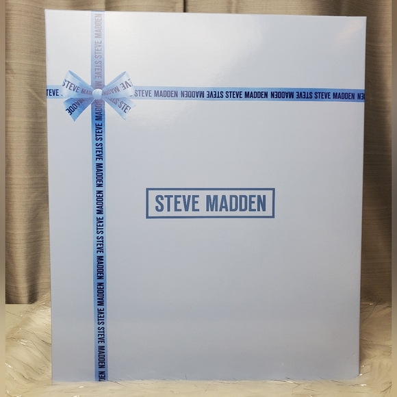 STEVE MADDEN blue glaze bevelyn limited edition gift set - Picture 4 of 5